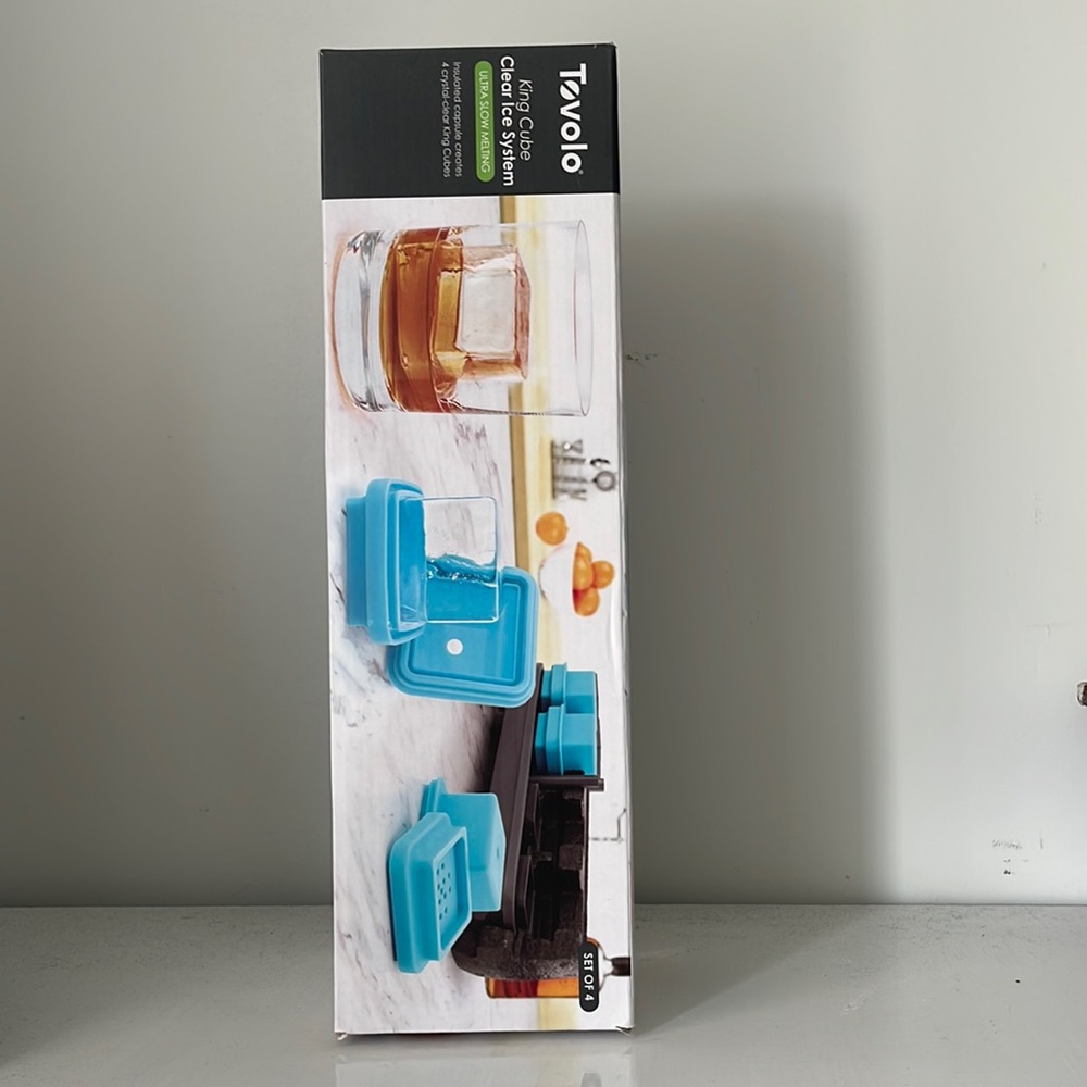 NWOT - In Box - Tovolo King Cube Clear Ice System. Four 2” King Cubes